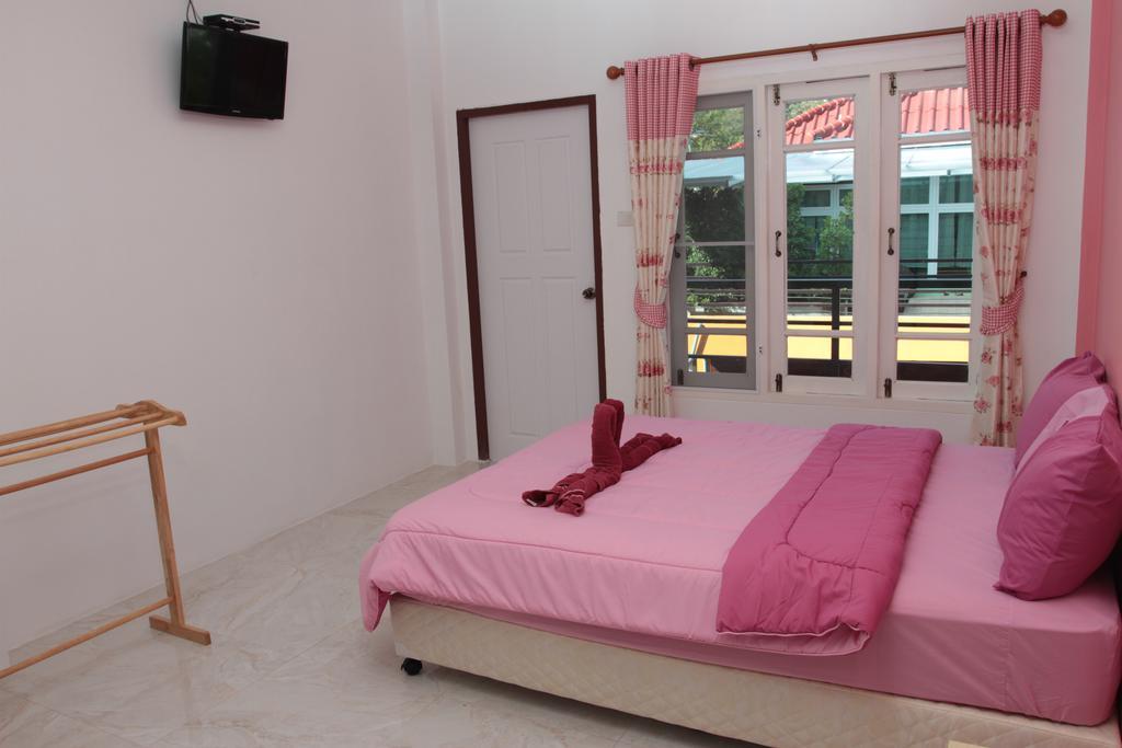 I-Talay Trio Hotel Koh Samet Room photo