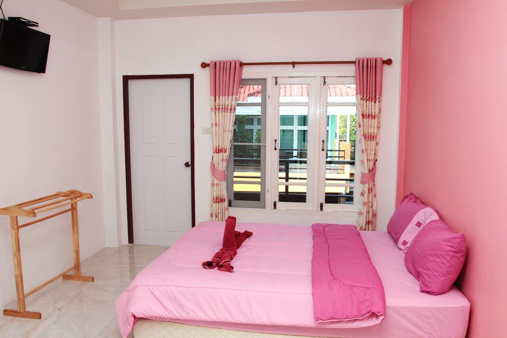 I-Talay Trio Hotel Koh Samet Room photo